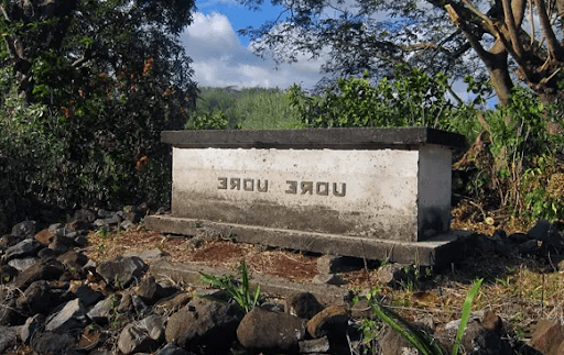 tomb-of-ratu-udre-udre