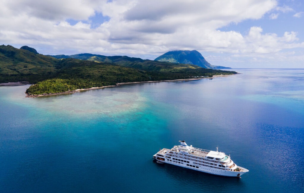 Captain Cook Cruises in Fiji