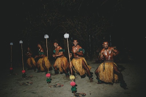 fiji-culture-village